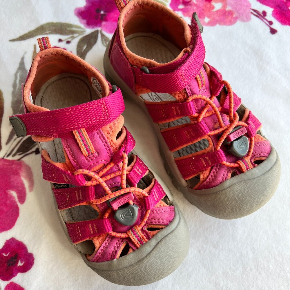 Girls Keen Sandals Size 12